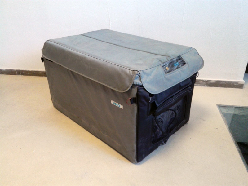 nevera congelador portatil waeko 220v 12v plastico 47x50x80 1u